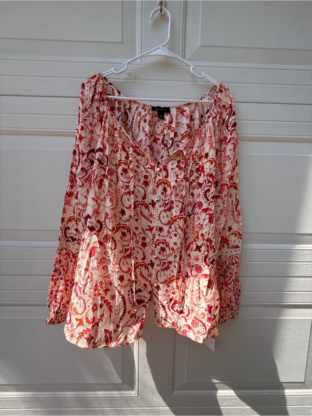 AB Studio red & white floral blouse with ruffled sleeves XXL #floral #boho